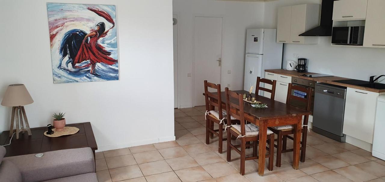 Bel Appartement Dans Hameau Calme Bonifacio  Zewnętrze zdjęcie